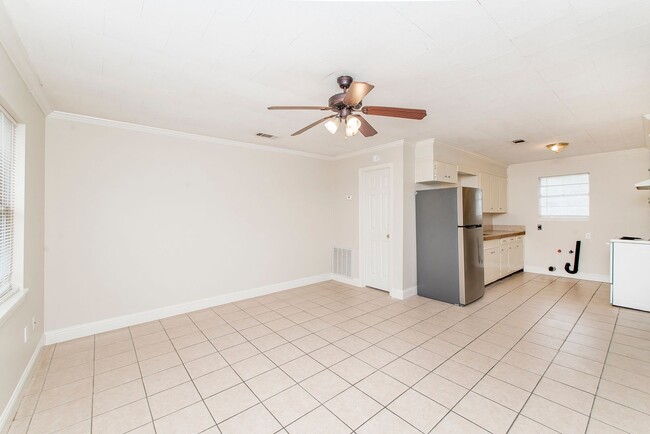 Photo - 27859 Frindik Ln Unit #4