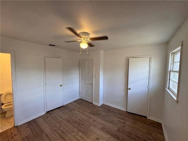 Photo - 2541 Medford Pl