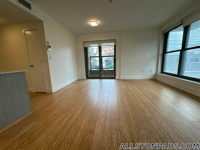 Photo - 40 Malvern St Unit 105