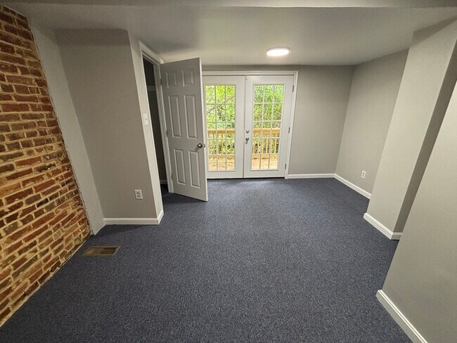 2 bedroom home with Balcony