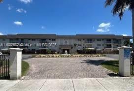 Building Photo - 8475 SW 94th St Unit 201E Rental