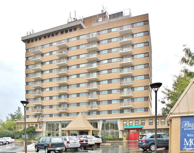 Photo - Brentmoor Retirement Community