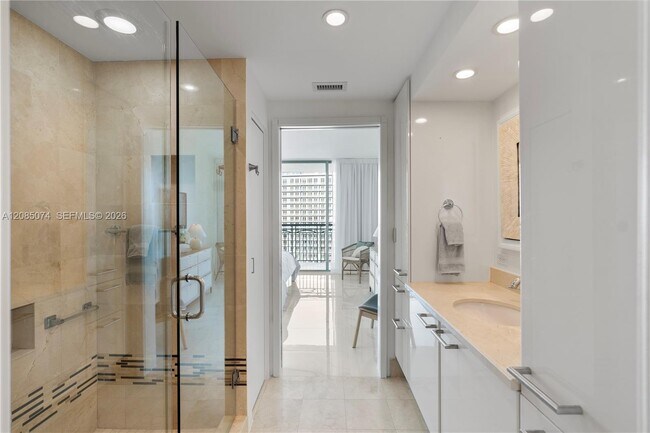 Photo - 3350 SW 27th Ave Unit 1807