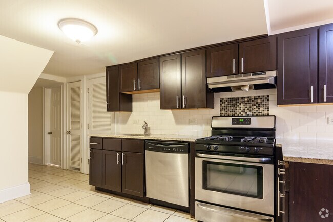 Building Photo - 877 W Lill Ave Unit D1 Rental