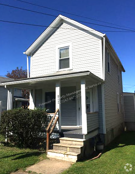 Building Photo - 1008 Elm St Rental