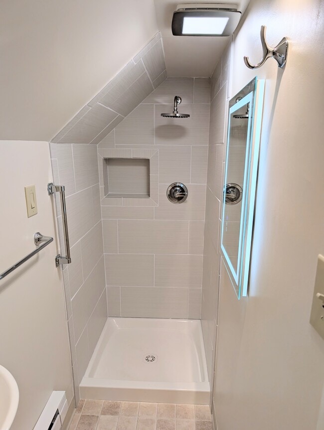 Photo - 7A Railroad St Unidad Apartment 7A