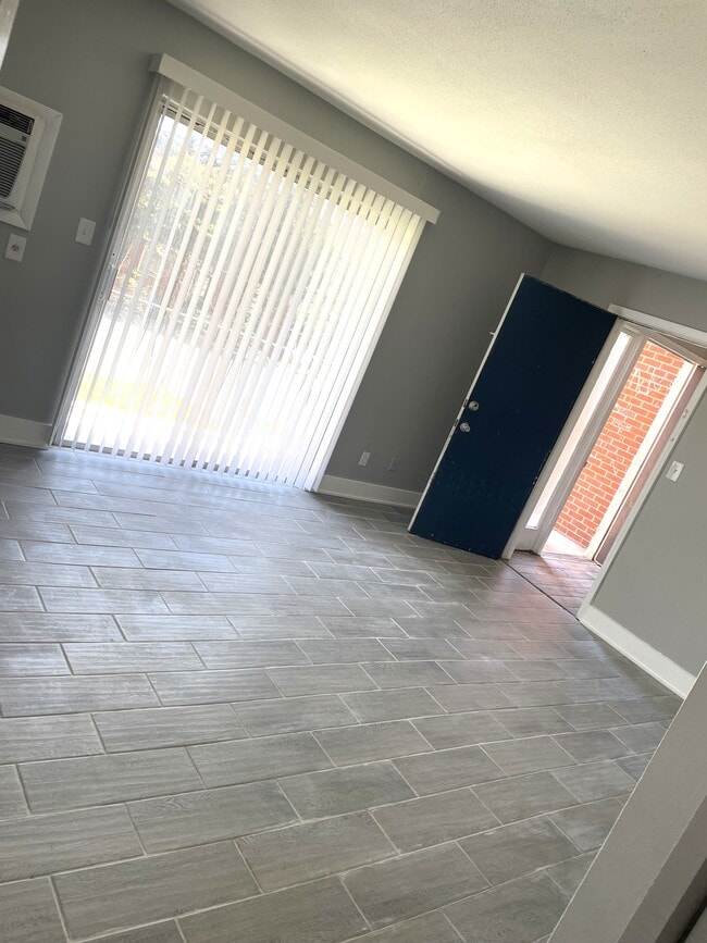 Photo - Avera Ave Apartments