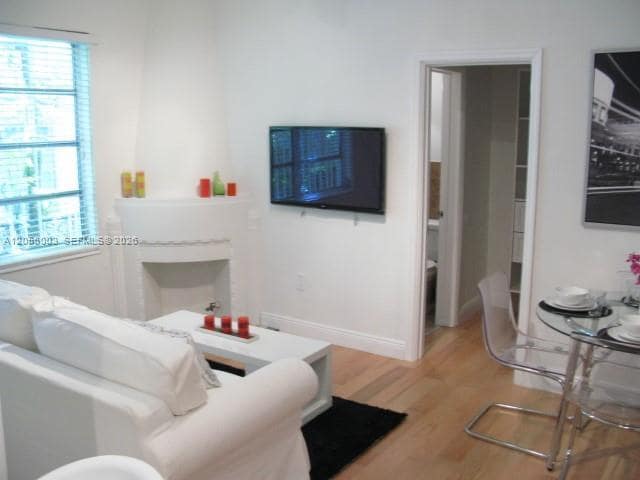 1525 Meridian Ave Unit 109