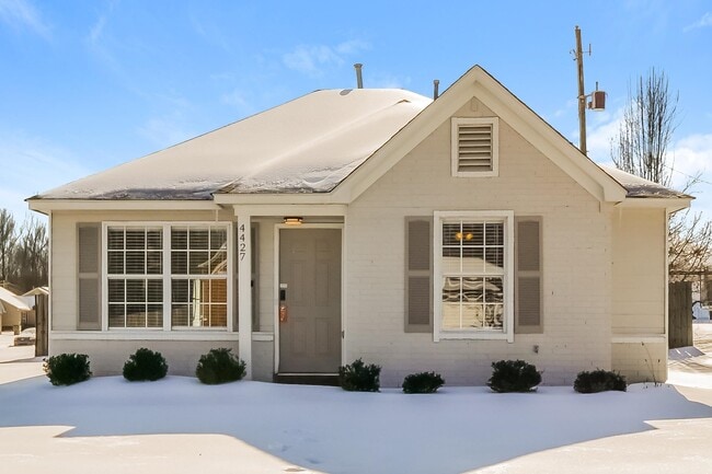 Building Photo - 4427 Pecan Creek Cir N