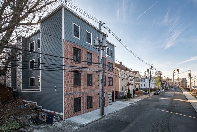 Photo - 117 Addison St Unidad #1