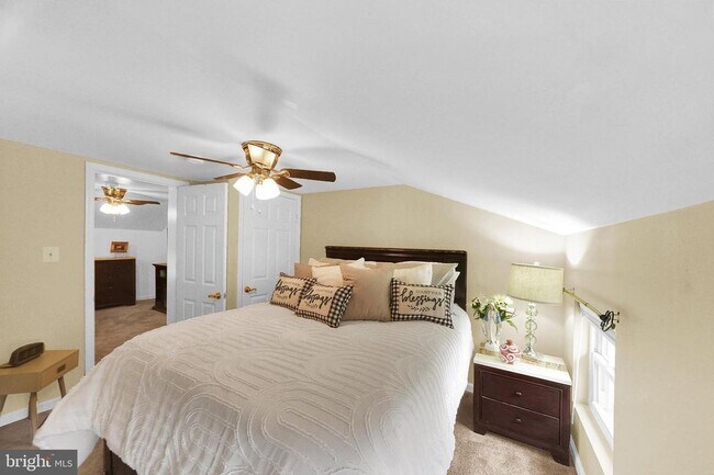 Photo - 1730 Gough St