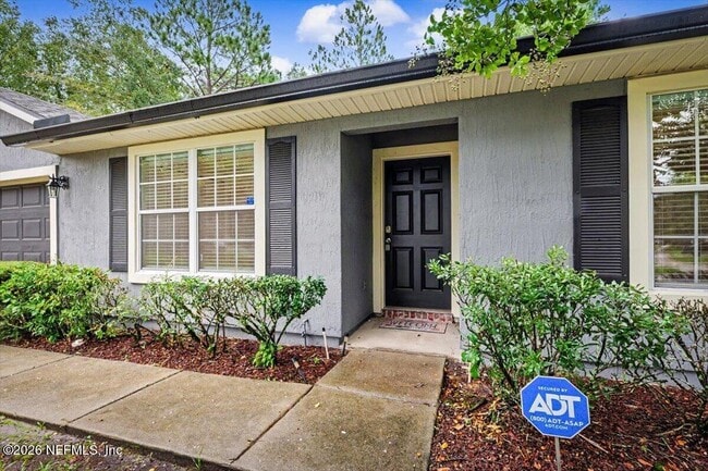 10930 Lauren Oak Ln S
