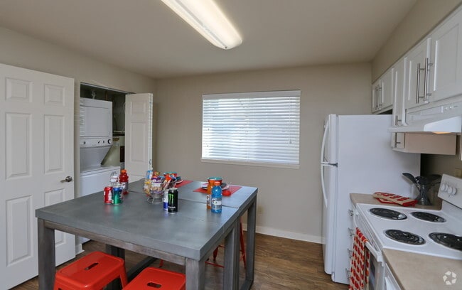 2 BR-In-Unit Laundry