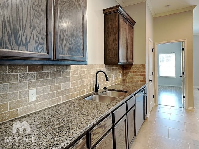 Photo - 3204 Valley Hollow