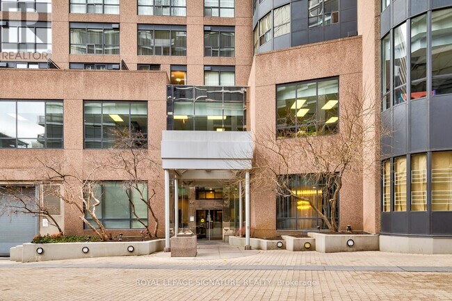 Photo - 7 Carlton St. Unit 306