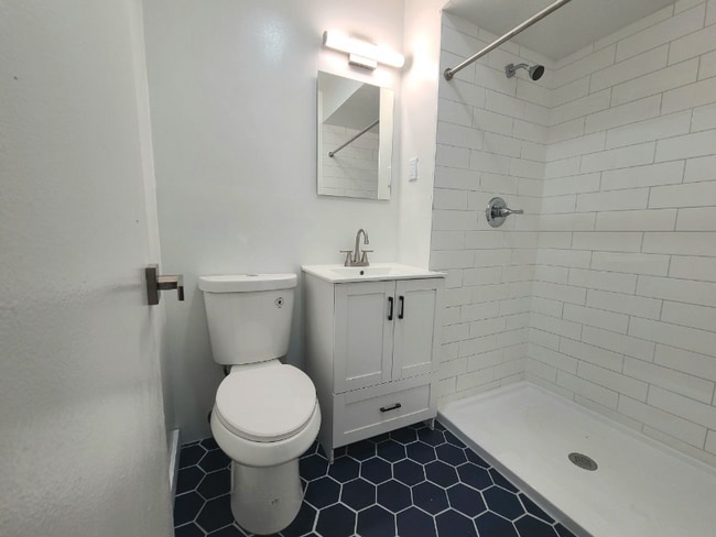 Photo - 500 Adams Ln Unidad 14U