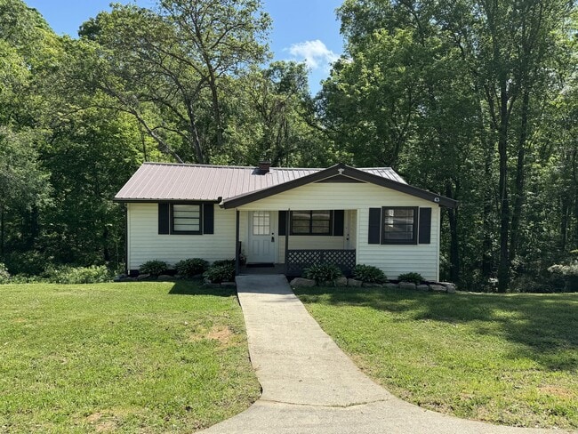 Building Photo - 746 Bishop Dr Rental