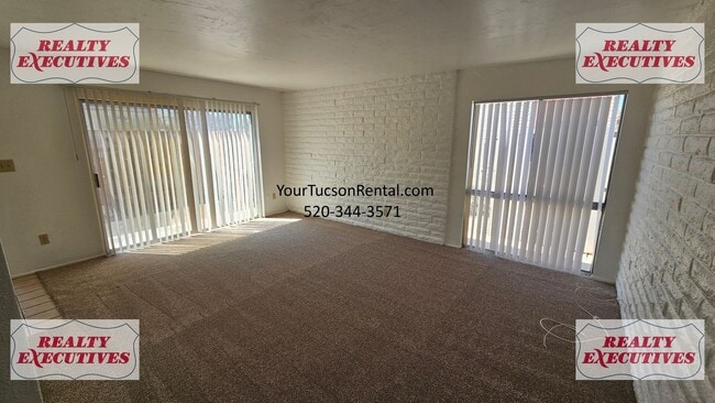 Photo - Fort Lowell & Campbell 2/1 - A/C and all appliances