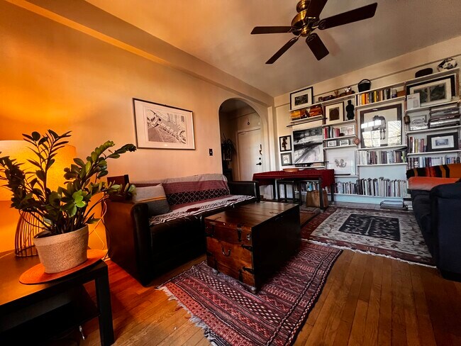 Photo - 4007 Connecticut Ave NW Unit 406