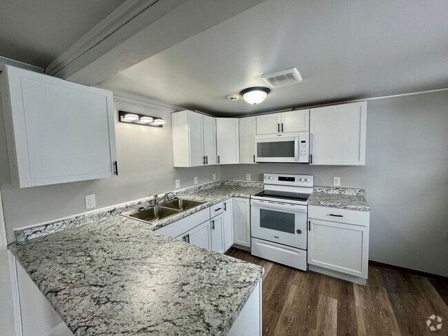 Building Photo - 727 Washington St Unit Upper Rental