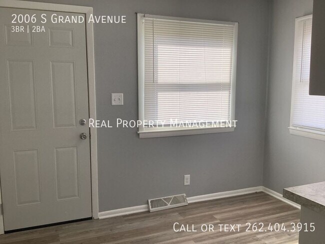 Photo - 2006 S Grand Ave