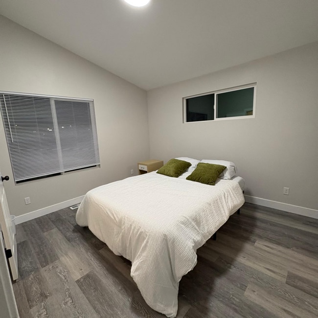 Photo - 7531 Birch St