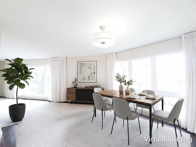 Photo - Lovely top floor condo unit; 2 bed/ 2 bath Unit 3