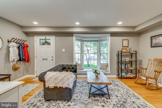 Photo - 912 Green St