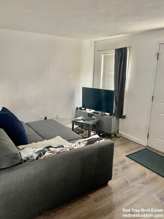 Photo - 24 Lawn St Unit 1