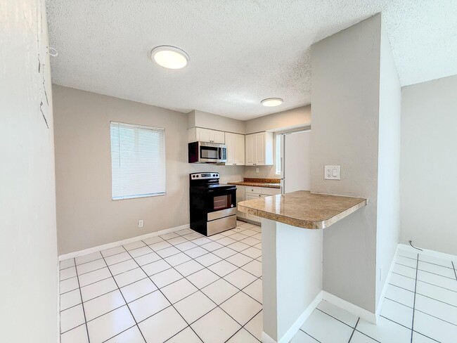 Photo - 1025 NE 17th Ave