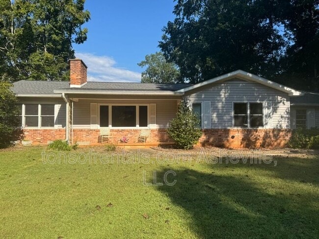 Building Photo - 1574 Lynn Rd