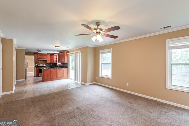Photo - 1684 Summit Pl Way