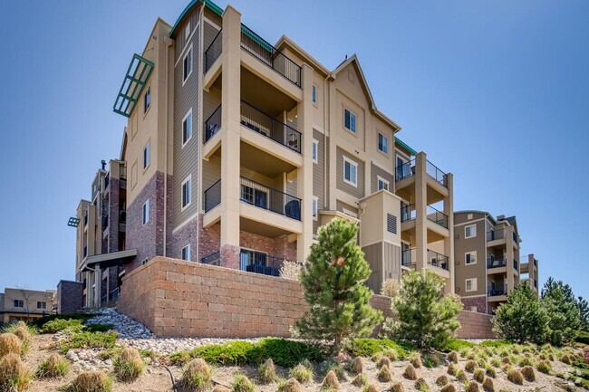 Building Photo - Evolve Real Estate: Beautiful 2 bedroom Pl... Rental