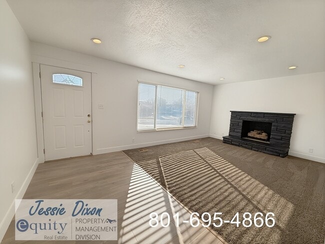 Photo - 586 E 4300 S St