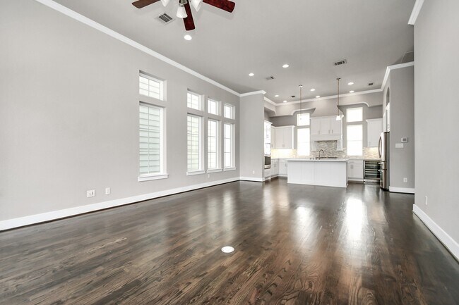 Photo - 2709 Kennedy St