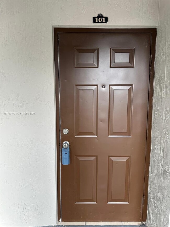 Photo - 2711 SE 16th Ave Unit 101