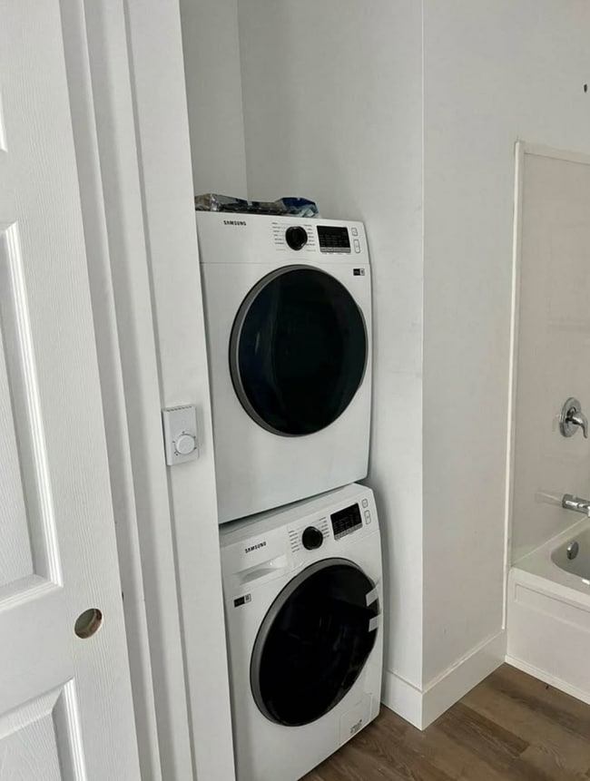 Photo - 203 Wentworth St Unit 2