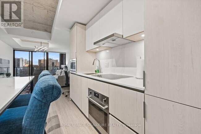 Photo - 47 Mutual St Unité 606