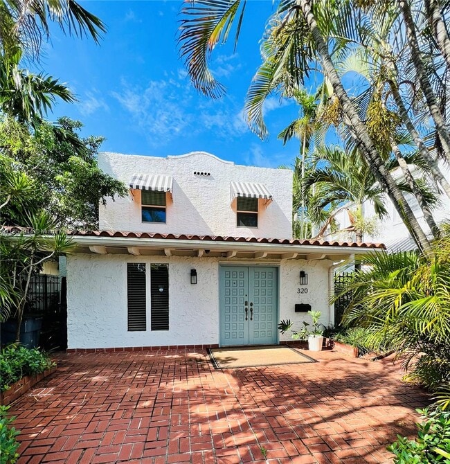 Photo - 320 W 55th St