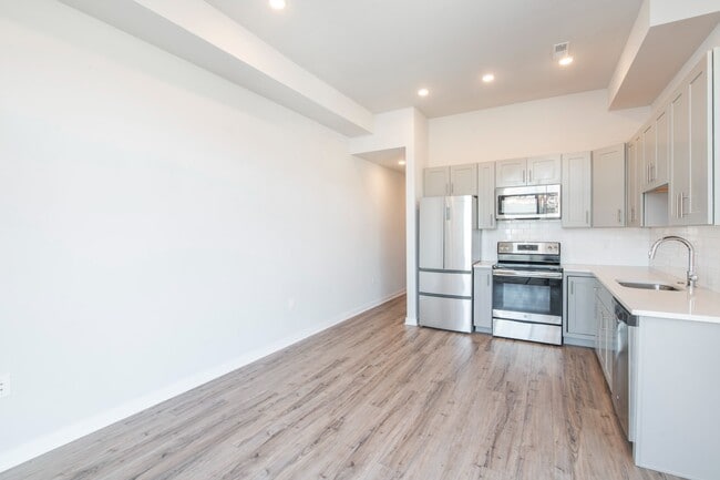 Building Photo - 1143 N 3rd St Unit 303