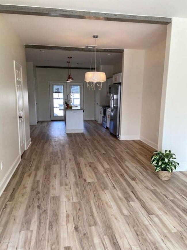 Photo - 108 Appleoak Ave Unit 108 Appleoak Ave # B