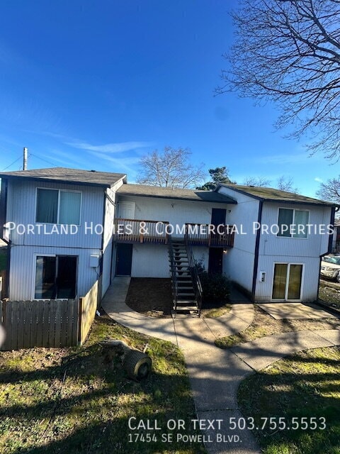 Building Photo - 17454 SE Powell Blvd