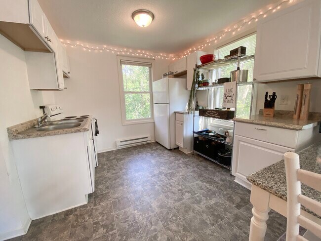 Photo - 16610 8th St N Unidad #4