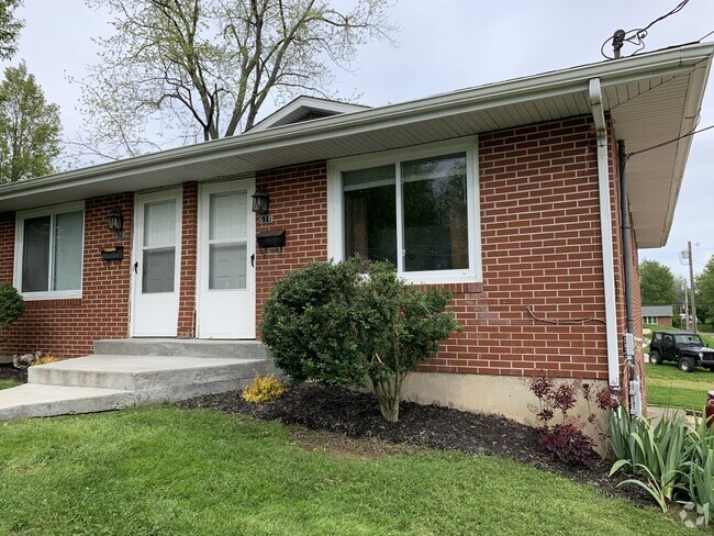 Building Photo - 618 N Ohio St Unit 618 Rental