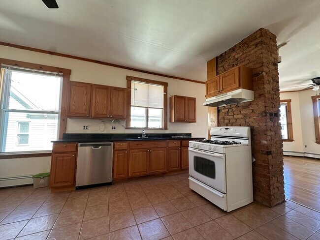 Photo - 17 Sachem St Unit 3