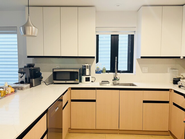 Photo - 211 70th St Unit 1