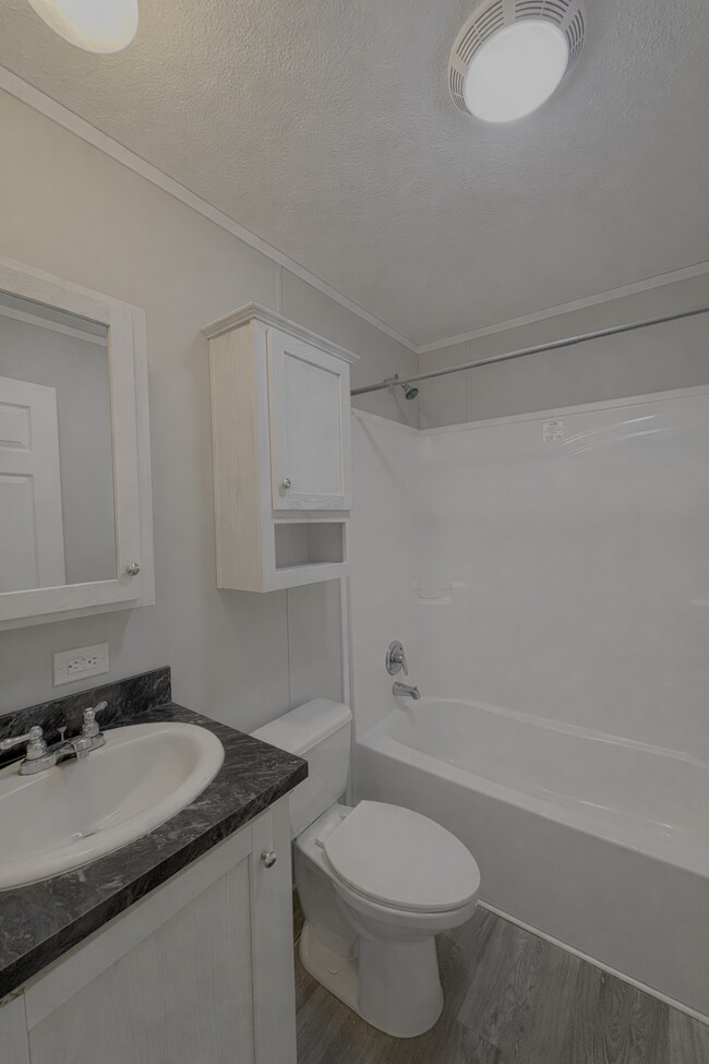 Photo - 248 Laurel Leah