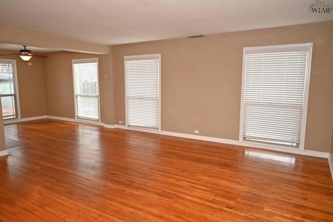 Photo - 1801 Rose St