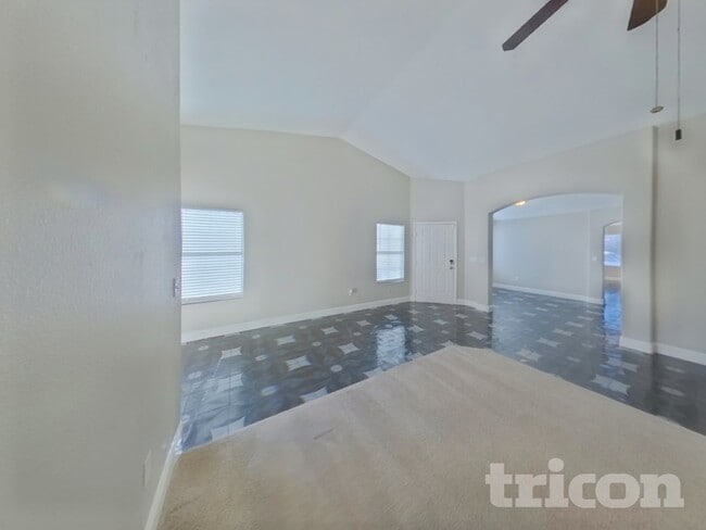 Photo - 4702 Roby Grey Way