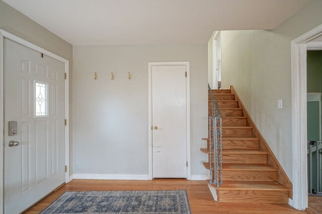 Photo - 1005 Chevy Chase Ln